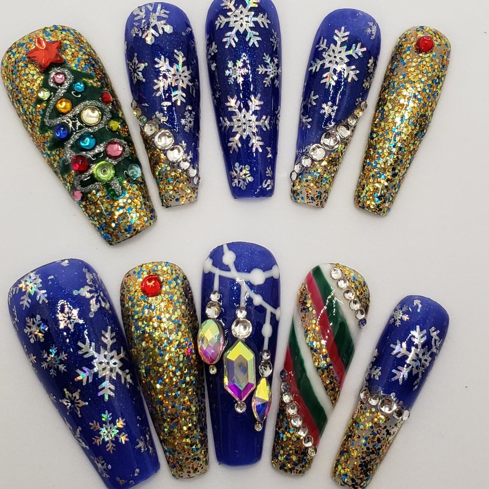 Christmas Press on Nails